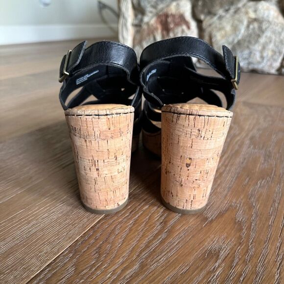 Børn Bernese Cage Wedge Sandal In Black Leather - Picture 8 of 9